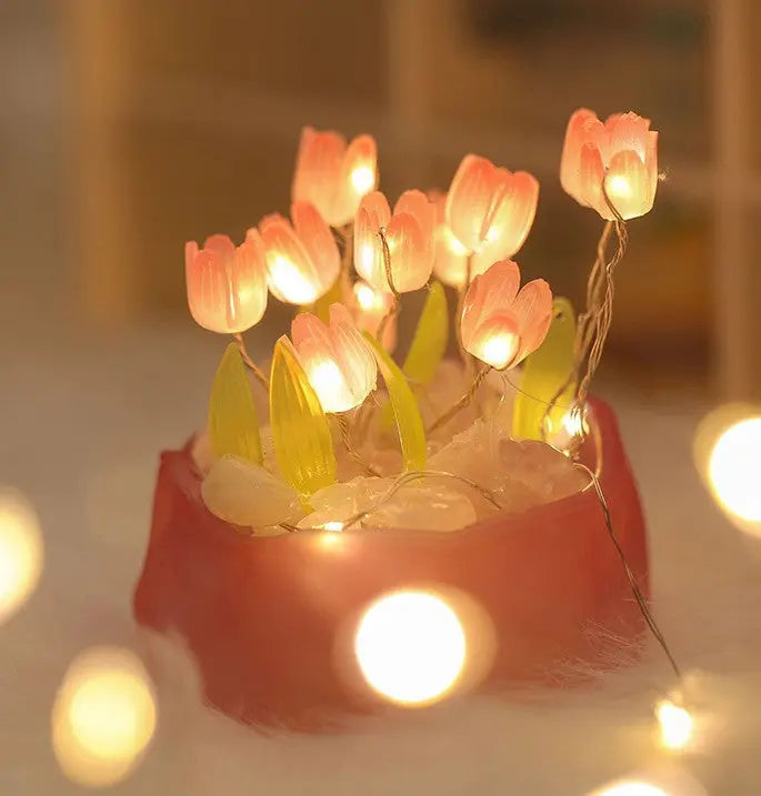 Tulip Flower LED Night Light Soft Warm Glow Mini Table Lamp Aesthetic Bedside Decor & Gift