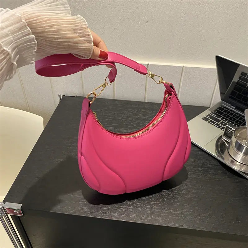 Trendy Crescent Shoulder Bag for Women Soft PU Leather Half Moon Crossbody Purse Everyday Casual & Fashion Handbag SparkelsSparkels