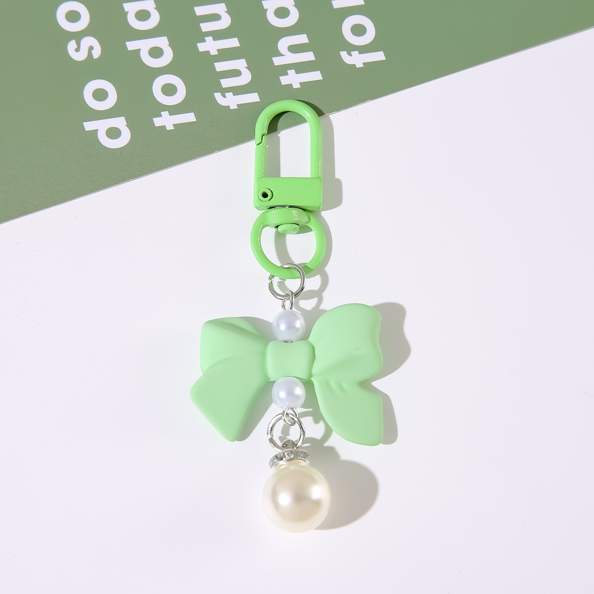 Butterfly Knot Resin Pendant CharmPhone Headset & Bag Accessory Keychain for Girls & Students