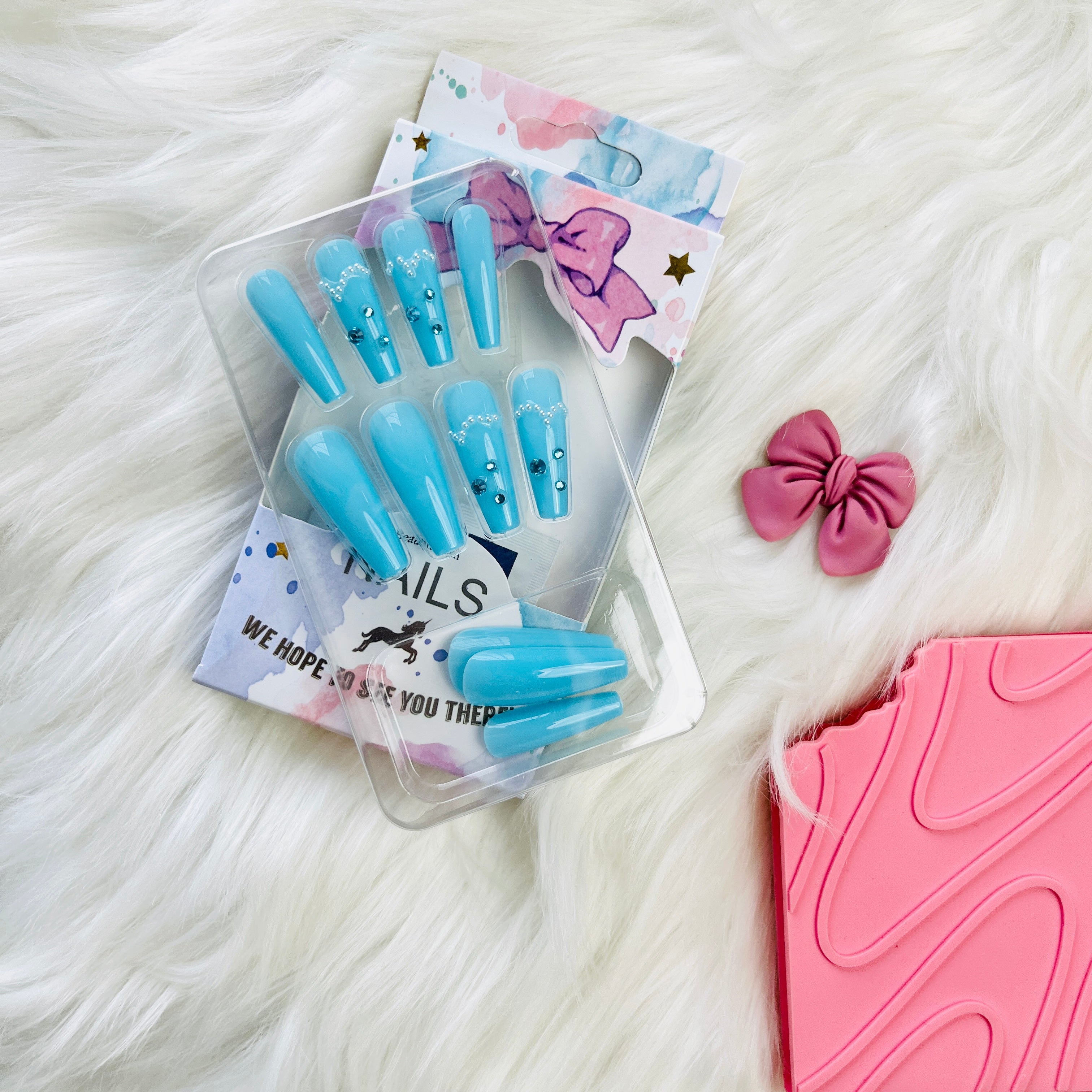 Rhinestone Accent Design Press On Nails Matte Coffin Shape