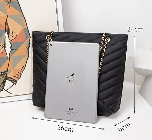 Quilted Chain Shoulder Tote Bag Elegant Women’s Fashion Handbag Lightweight Everyday Tote Purse SparkelsSparkels