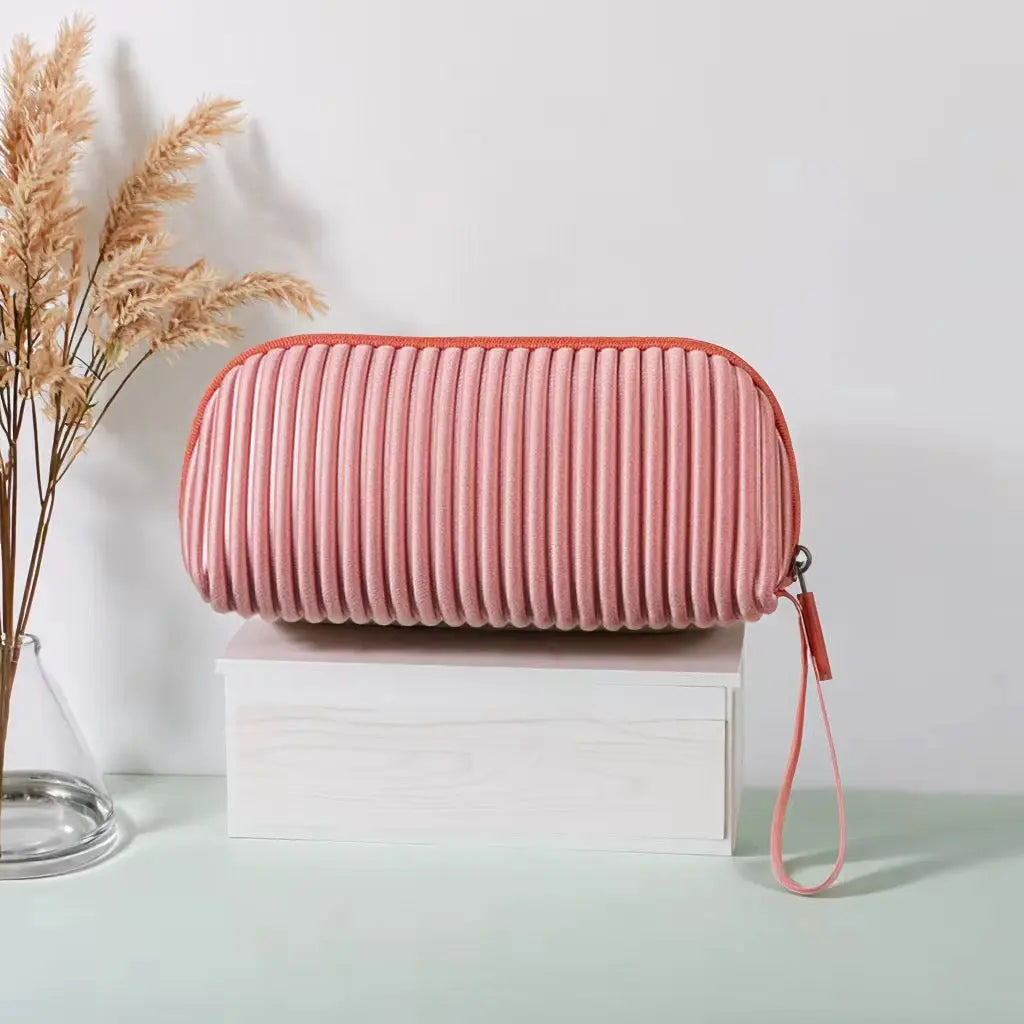 Pleated Wristlet Clutch Lightweight Women’s Makeup Bag Travel Cosmetic Pouch with Zipper Portable Handbag Organize SparkelsSparkels