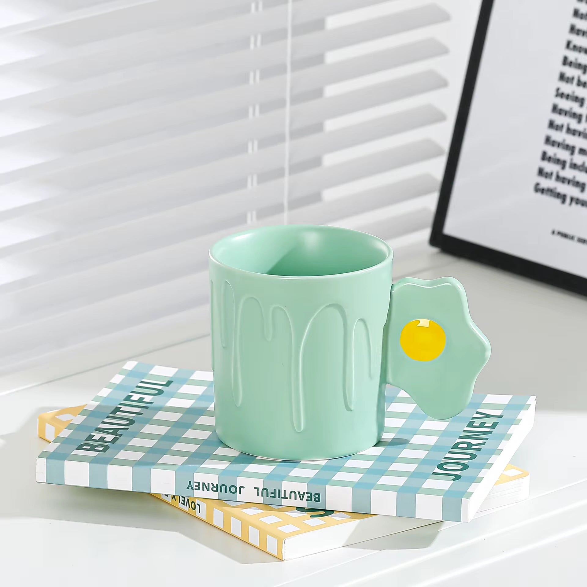 Cute Fried Egg Handle Ceramic Mug Pastel Aesthetic Coffee Cup with Drip Design SparkelsSparkels