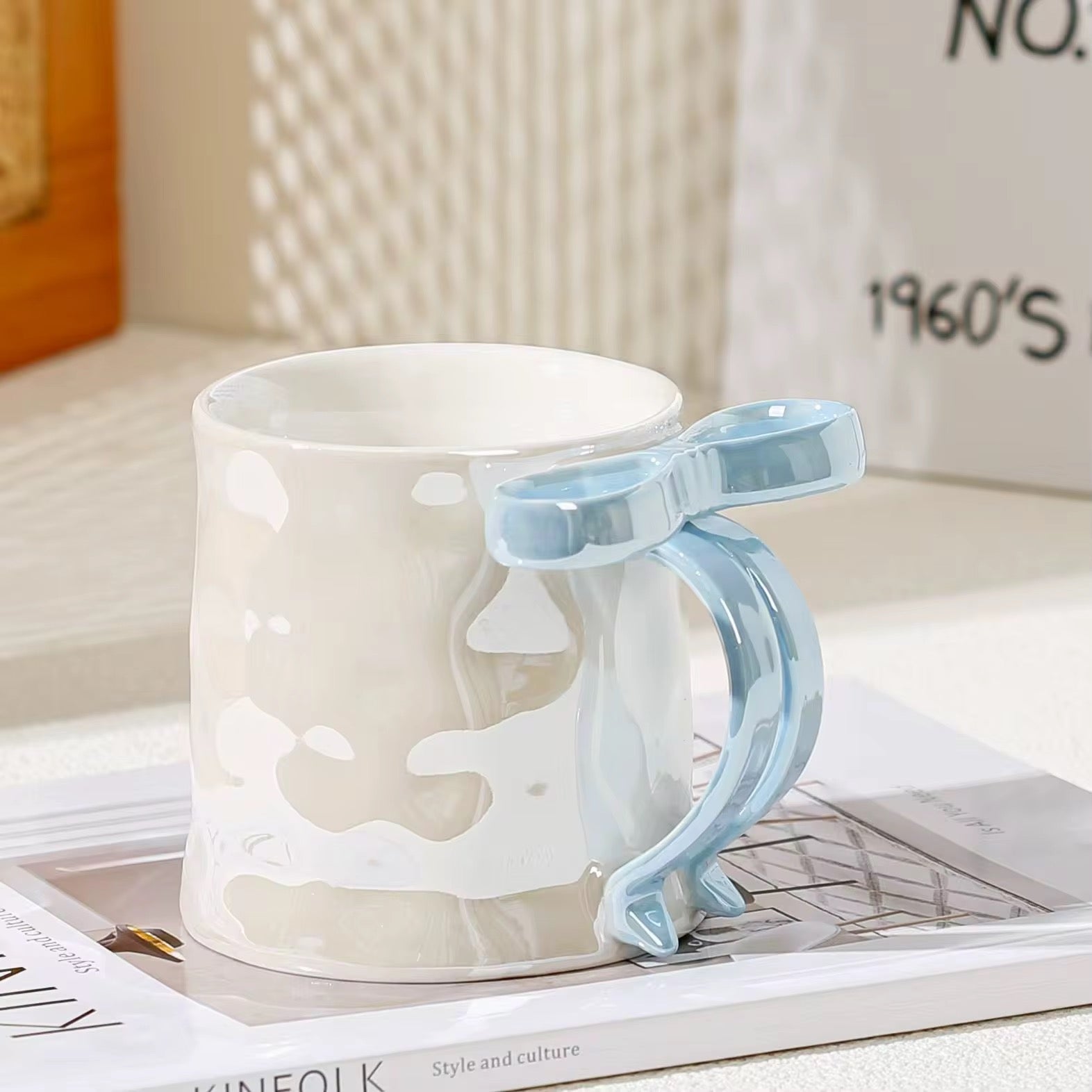 Modern Bow Handle Ceramic Mug 350ml Cute Aesthetic Coffee & Tea Cup with Glossy Ribbon Handle SparkelsSparkels