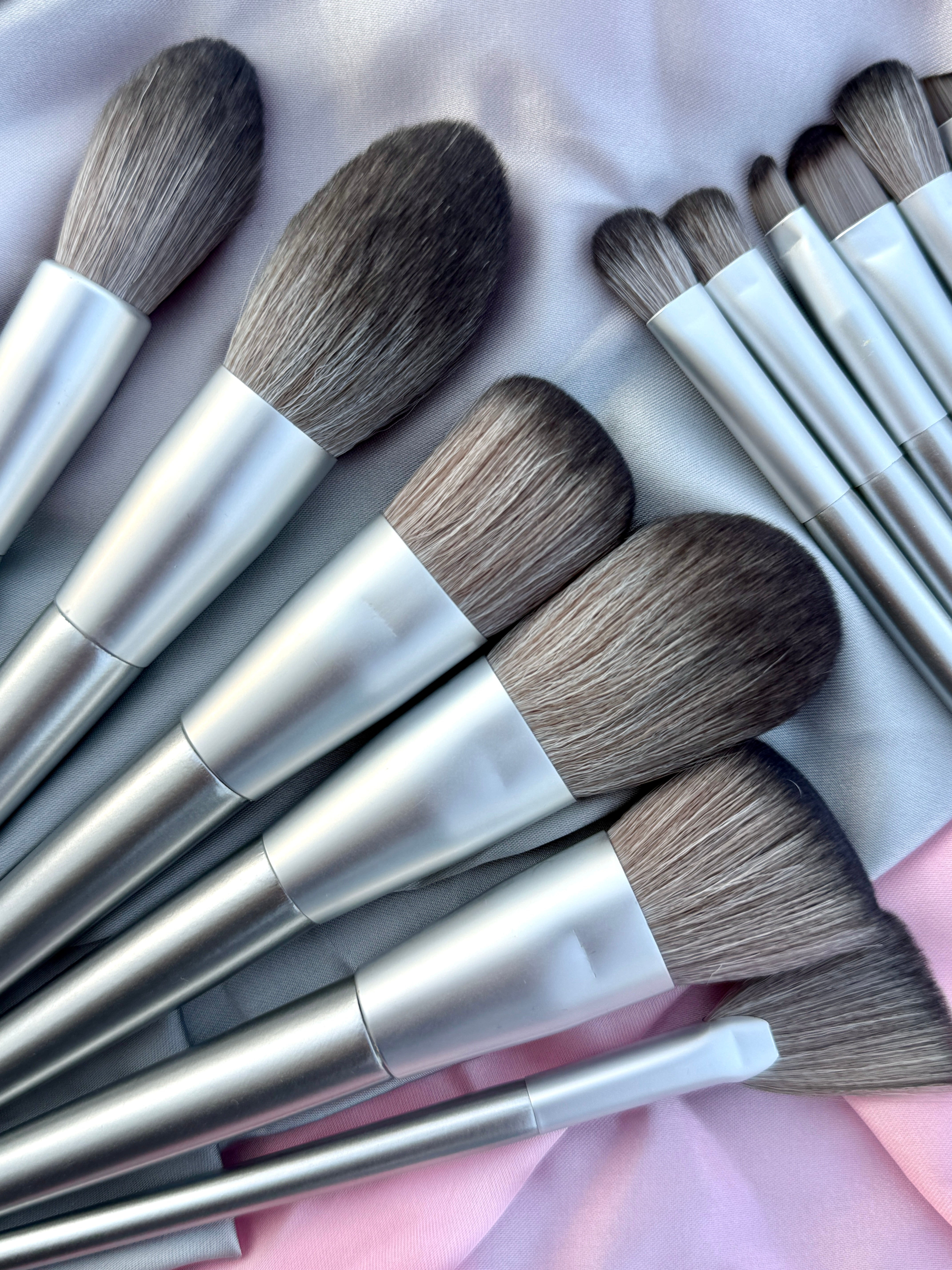 Silver Luxe Makeup Brush Set 12 Piece Professional Beauty