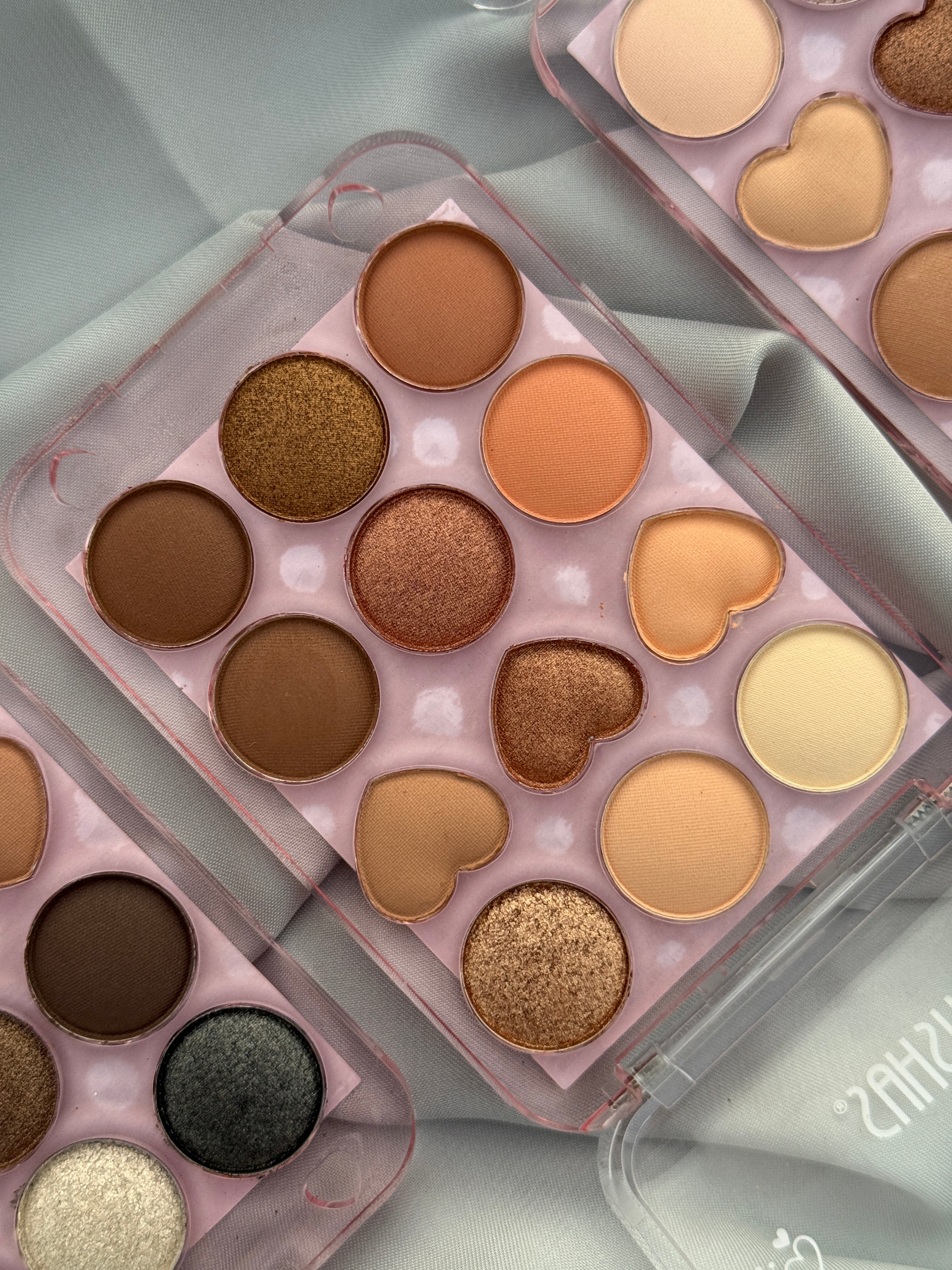 Sweetheart Eyeshadow Palette 12 Romantic Shades
