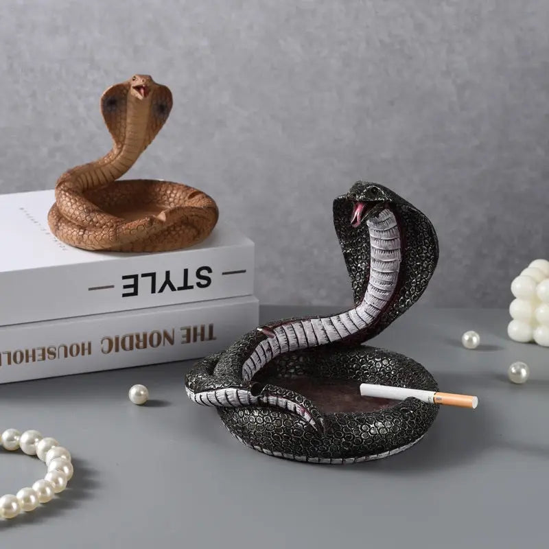 Cobra Snake Ashtray Creative Resin Cigarette Holder & Home Decor Ornament