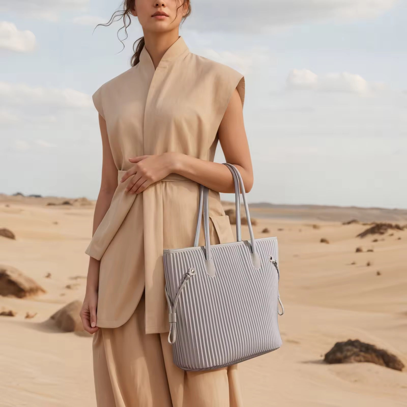 Pleated Large Tote Bag – Lightweight & Elegant Everyday Shoulder Bag