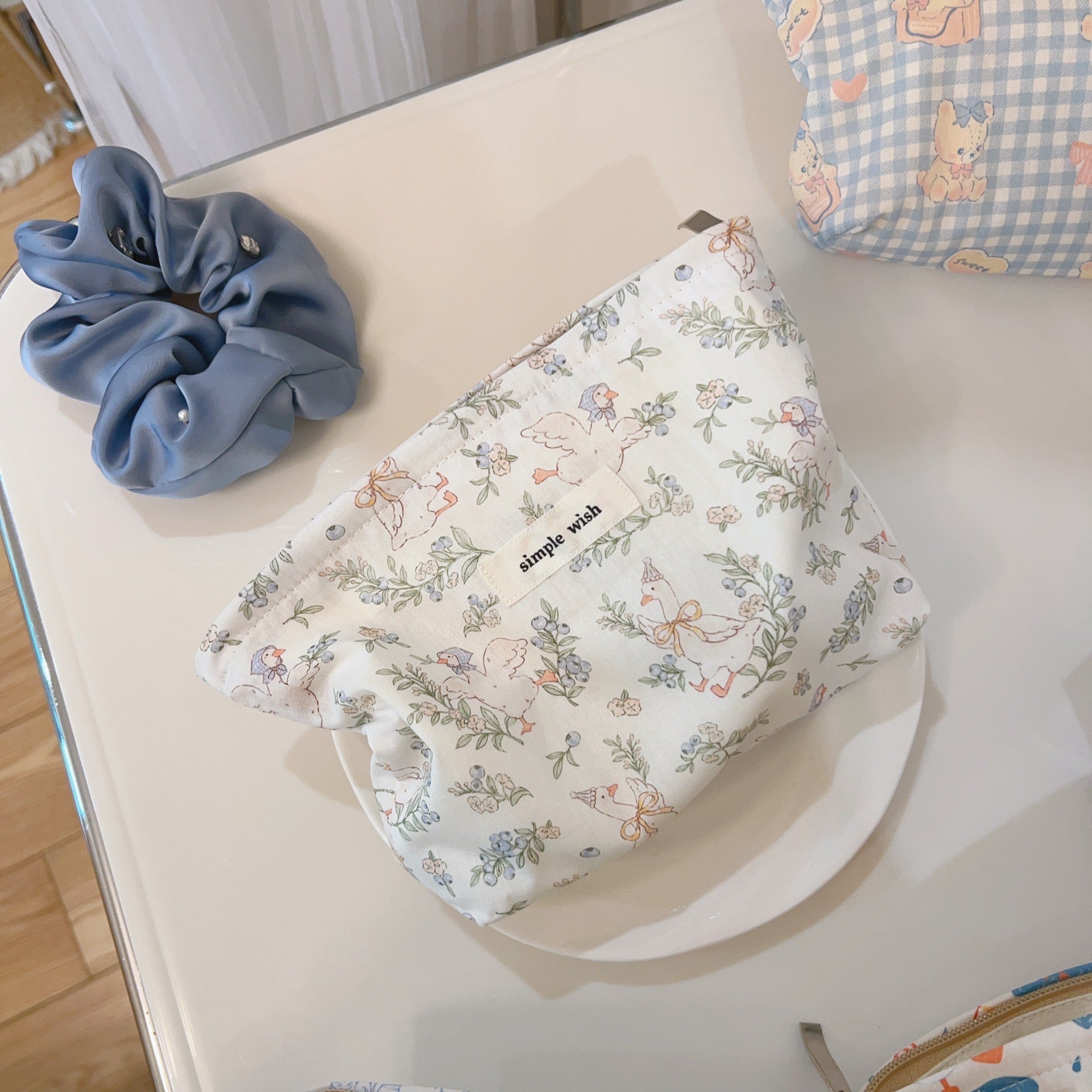 Cute Cartoon Print Mini Coin Purse Square Cotton Zipper Storage Pouch for Earphones & Lipstick