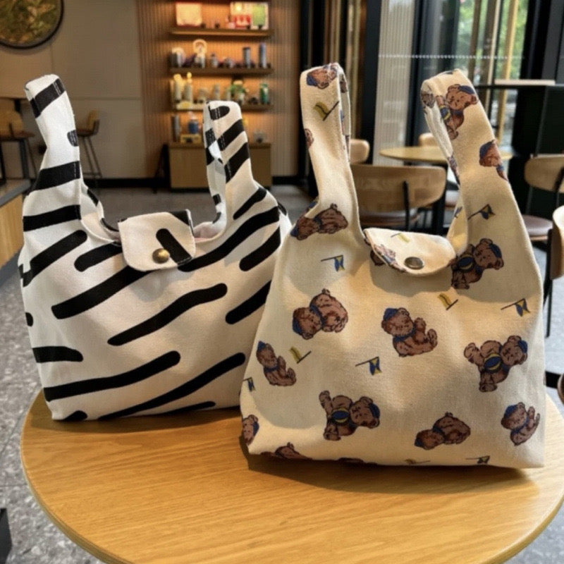 Zebra Stripes Canvas Tote Bag Women’s Large Capacity Shoulder Handbag with Wide Strap