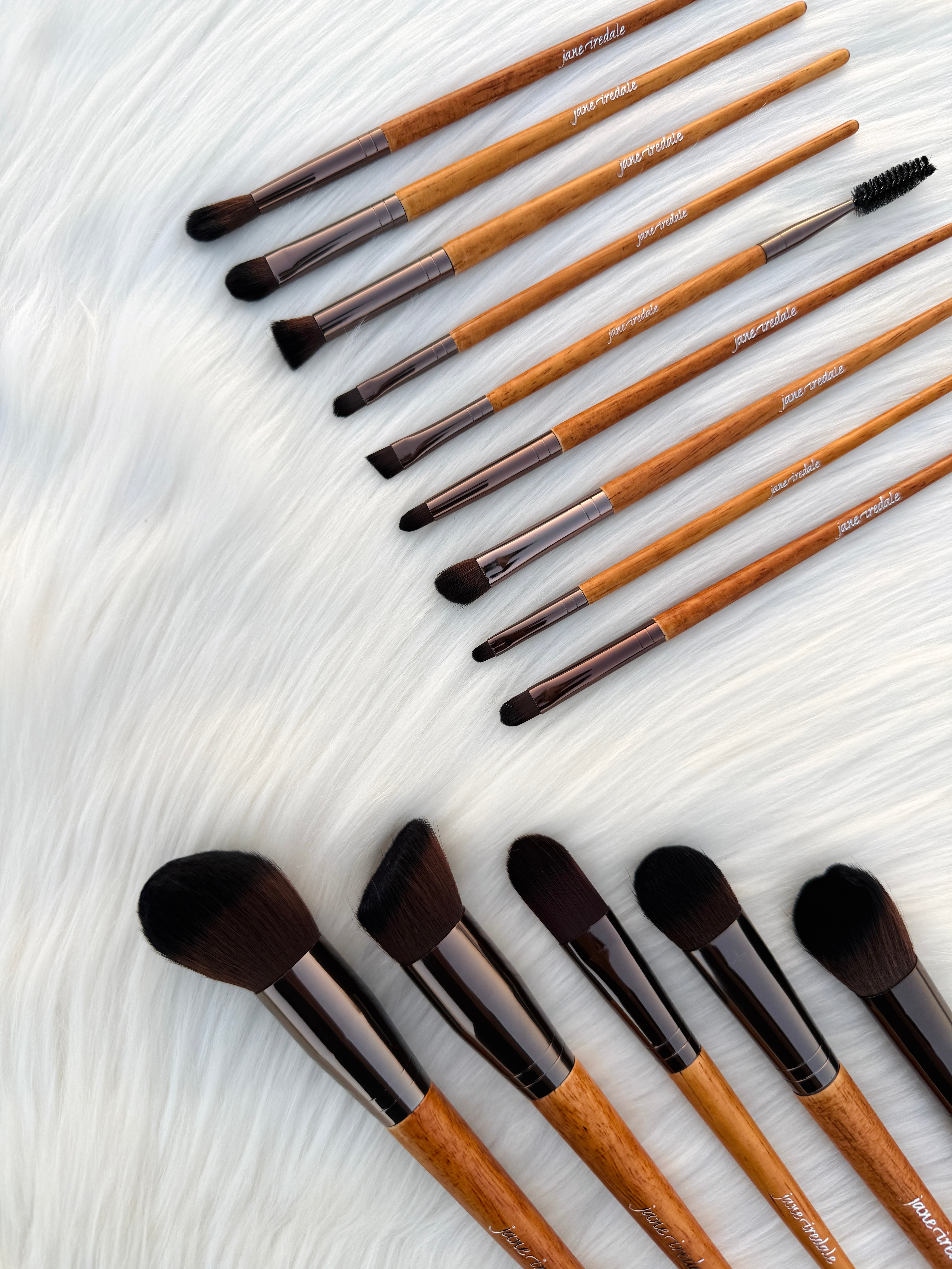 Natural Deluxe Wooden Makeup Brush Set 15 Piece Eco Beauty