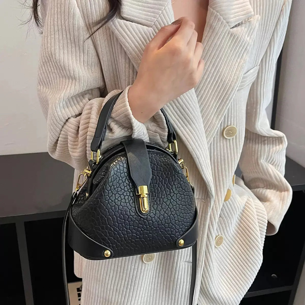 Luxury Textured Mini Handbag Elegant Crossbody Shoulder Bag with Gold Lock