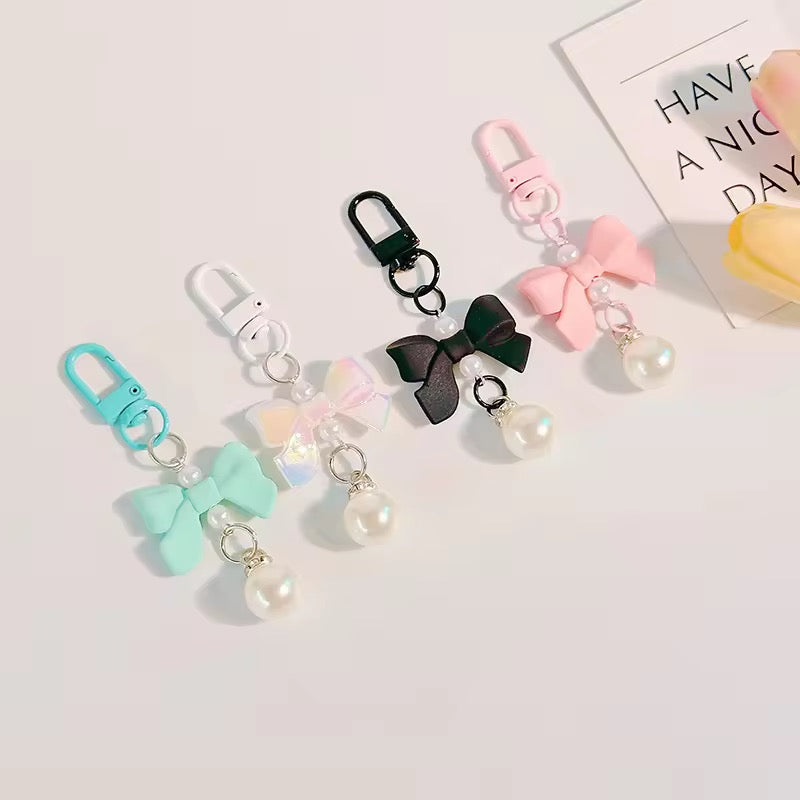 Butterfly Knot Resin Pendant CharmPhone Headset & Bag Accessory Keychain for Girls & Students
