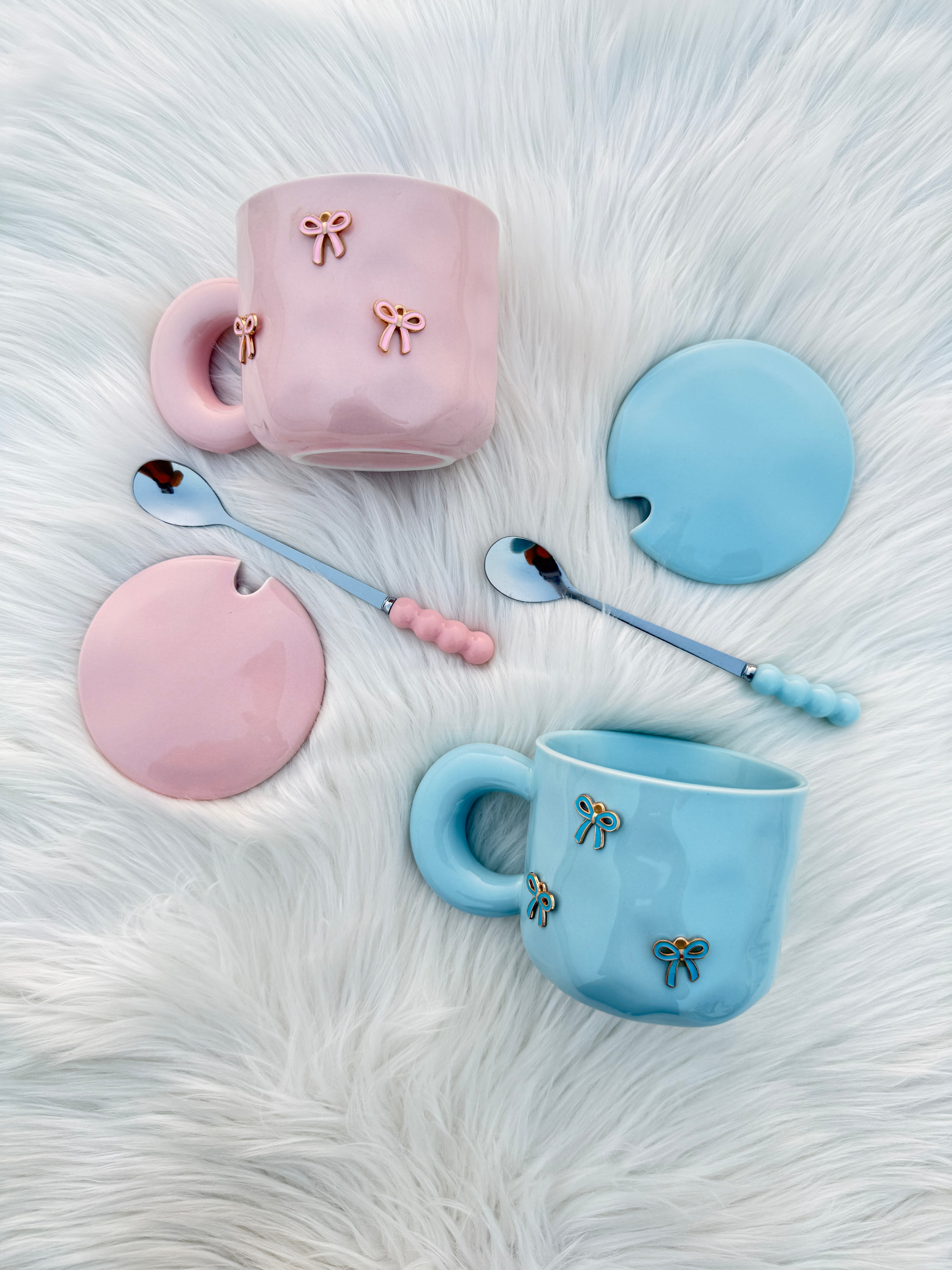Bow Charm Ceramic Mug Set with Lid & Spoon